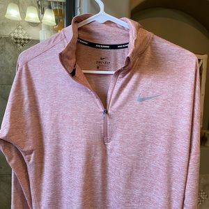 Ladies Nike Dri-fit 1/4 zip Size small- EUC